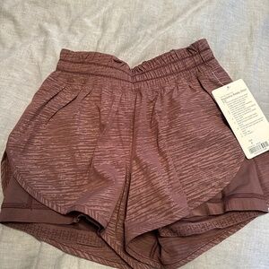 NWT Lululemon 2in1 shorts